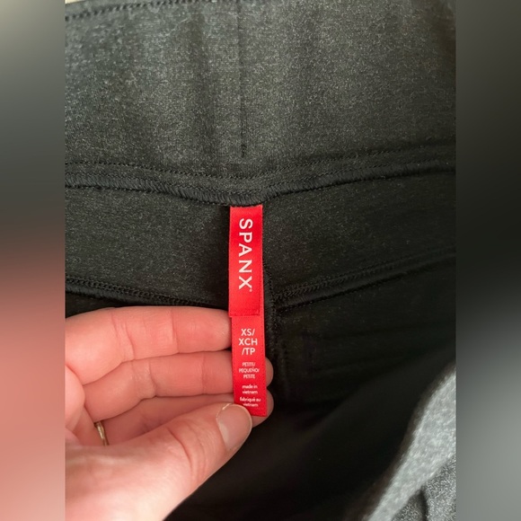 SPANX Women’s Ponte Flare Pant Dark Grey - Size XS Petite - Picture 2 of 8